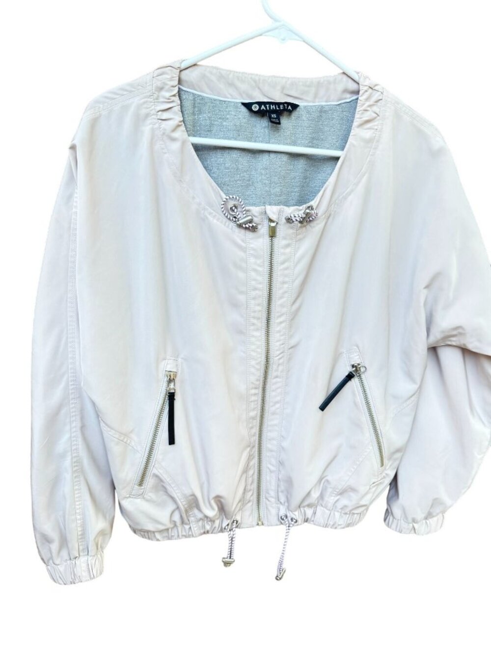 Athleta Rain Bomber Lightweight CREAM Jacket Women's XS Zipper Pockets & Elastic